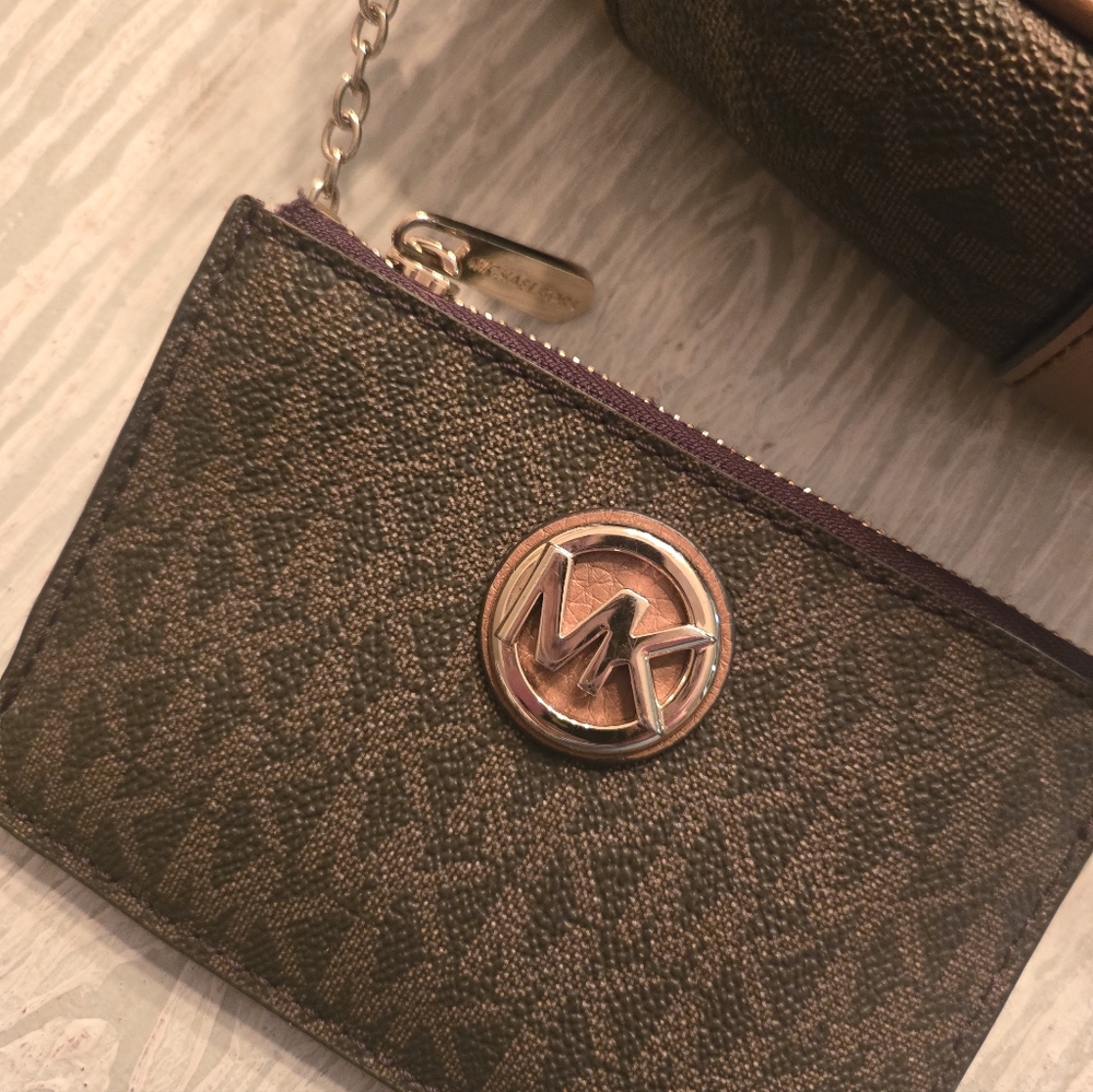 Michael Kors Brown and Tan Messenger Crossbody Bag I.d. Wallet Set - Picture 3 of 7